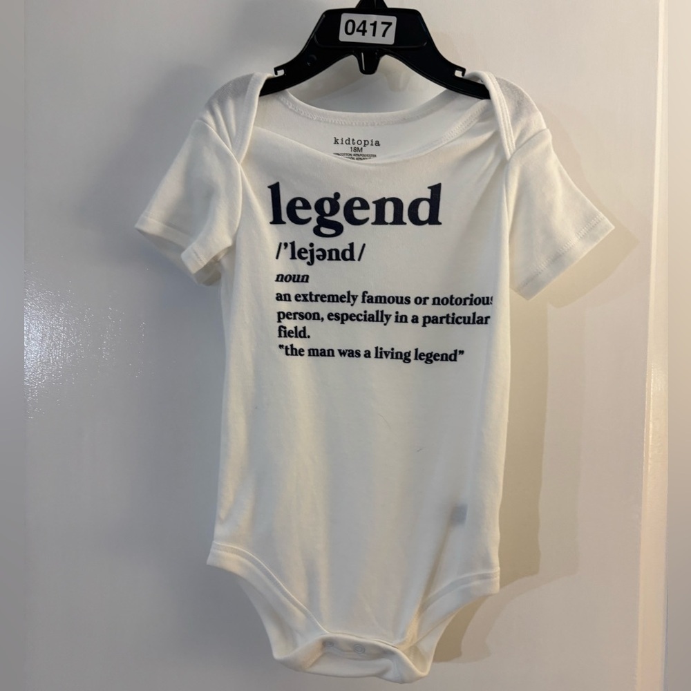 Kids One Piece by Kidtopia - White Legend Print Sz 18M